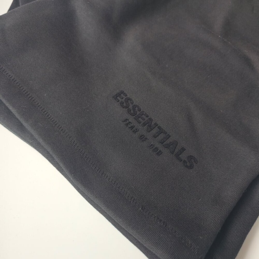 Fear of God Essentials Shorts Black NWT Minimal Streetwear - Picture 8 of 8